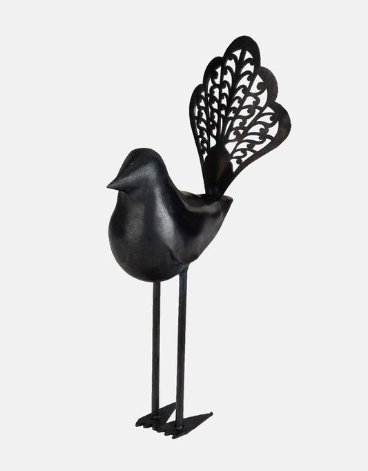 Simple tall metal bird - crowned high tail