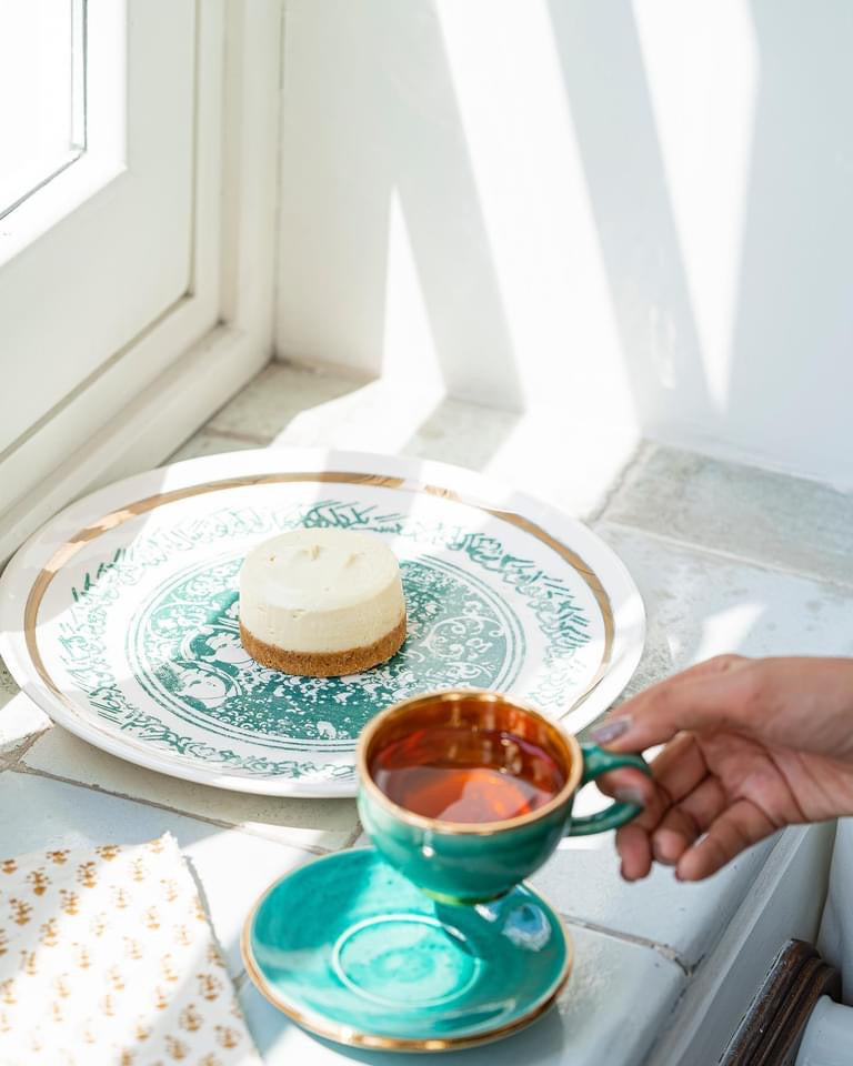 Royal Gold Luster Coffee/Tea Cup & Saucer