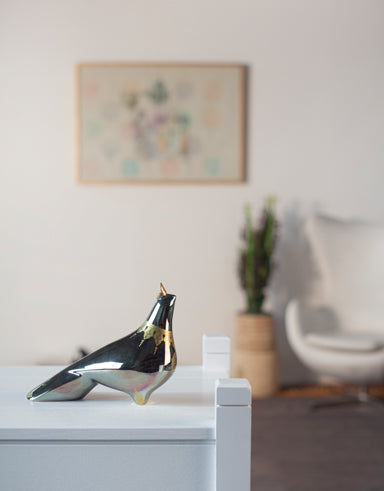 Ceramic pigeon with a gold crown- Fortune