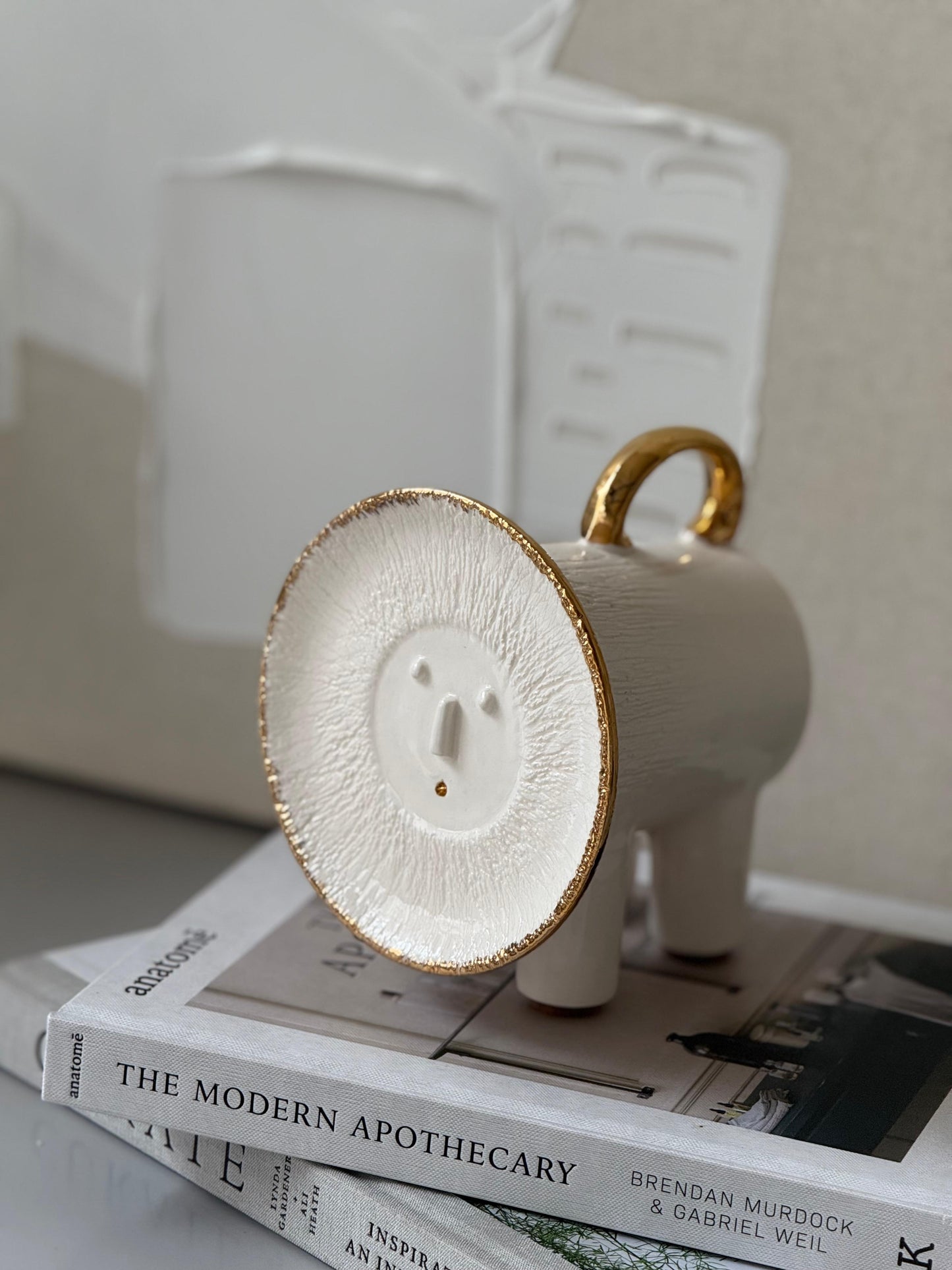 Handmade Modern Ceramic Cubic & Cylinder Lion